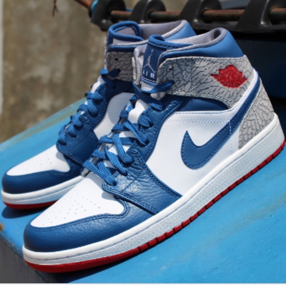 jordan 1 true blue